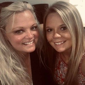 Meet your Posher, Sharon